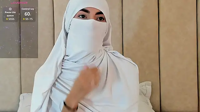 Snapshot of _Zahiira_ chatting on October 2025 11:53:02 AM Zahiira online show from October 2025 11:53:02 AM