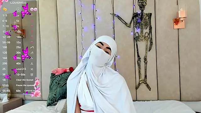 Snapshot of _Zahiira_ chatting on October 2025 12:06:01 PM Zahiira online show from October 2025 12:06:01 PM