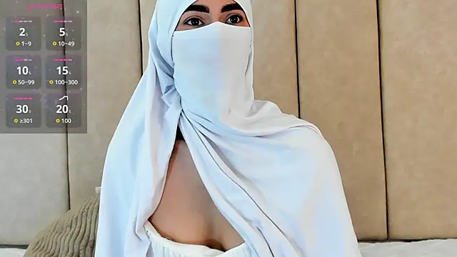 Snapshot of _Zahiira_ chatting on November 2025 12:04:02 PM Zahiira online show from November 2025 12:04:02 PM