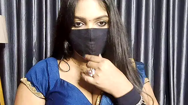 Snapshot of Webrowncouple chatting on October 2025 04:28:01 PM Webrowncouple online show from October 2025 04:28:01 PM