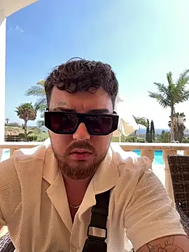 MrSavagexx online show from April 2026 11:48:01 AM