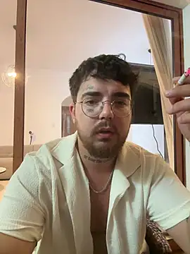 Snapshot of MrSavagexx chatting on June 2026 06:24:02 PM MrSavagexx online show from June 2026 06:24:02 PM