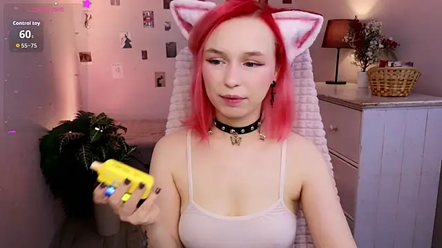 NaomiYoru online show from April 2026 08:42:01 PM