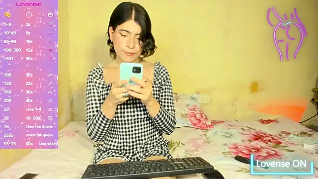 Snapshot of xxxEmmaxx chatting on September 2025 05:29:01 AM xxxEmmaxx online show from September 2025 05:29:01 AM