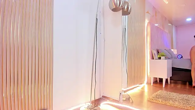 SofiaWhites online show from April 2026 08:34:02 PM