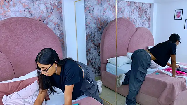 RavenGloomy online show from October 2025 07:59:01 PM