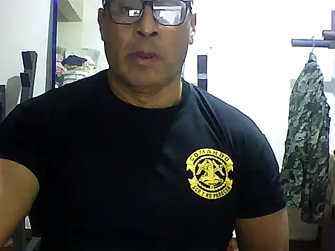 Snapshot of sexigym35 chatting on September 2025 02:44:01 AM sexigym35 online show from September 2025 02:44:01 AM