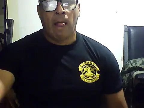 Snapshot of sexigym35 chatting on October 2025 02:55:02 AM sexigym35 online show from October 2025 02:55:02 AM