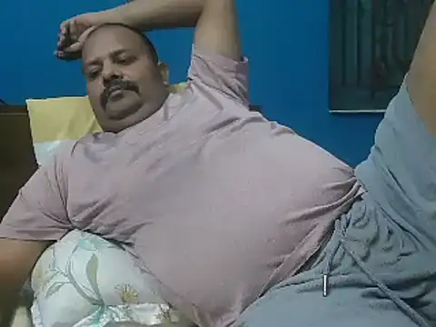 simpleboldguy277 online show from December 2025 05:10:02 PM