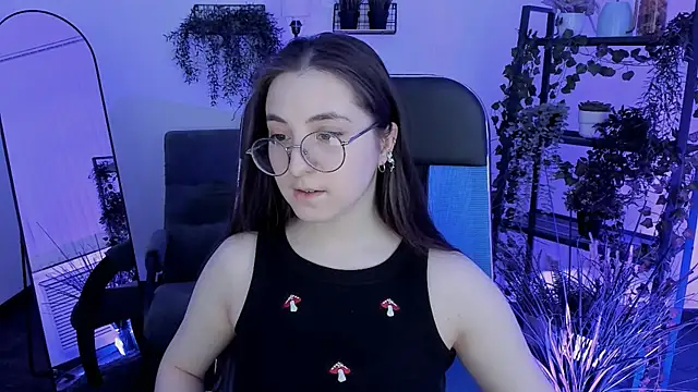 VirtuallVoyant online show from April 2026 09:39:33 PM