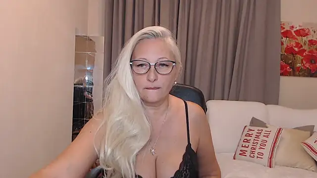 ValeriaSharm online show from October 2025 11:41:02 AM