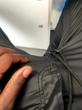 kamo012000 online show from November 2025 08:15:01 AM