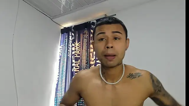  Logan Colton  online show from December 2025 05:19:02 PM