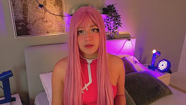 Taylorsmitth  online show from October 2025 12:53:02 PM