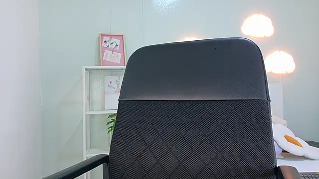 Taylorsmitth  online show from October 2025 11:56:02 AM