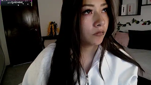 Snapshot of Mia_1120 chatting on November 2025 08:19:01 PM Mia 1120 online show from November 2025 08:19:01 PM