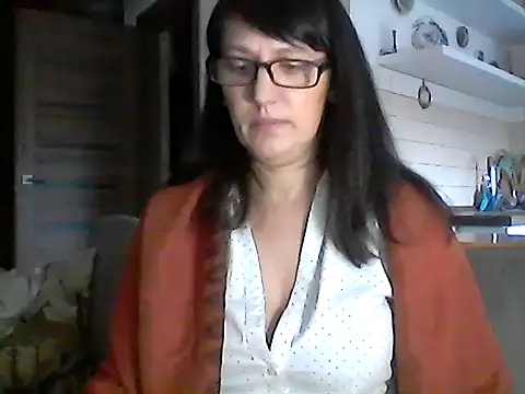 Snapshot of Elena48324 chatting on February 2026 12:21:01 PM Elena48324 online show from February 2026 12:21:01 PM