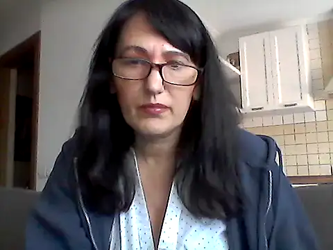 Snapshot of Elena48324 chatting on March 2026 12:33:02 PM Elena48324 online show from March 2026 12:33:02 PM