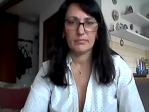 Snapshot of Elena48324 chatting on April 2026 11:17:01 AM Elena48324 online show from April 2026 11:17:01 AM