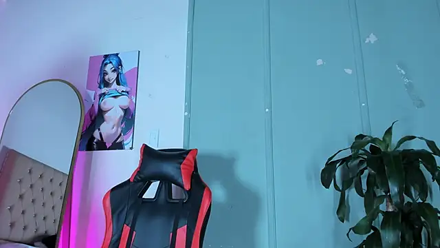 Zafiro  Brown online show from November 2025 01:34:02 PM