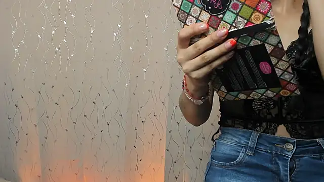 Dafne Mel online show from March 2026 07:29:01 PM