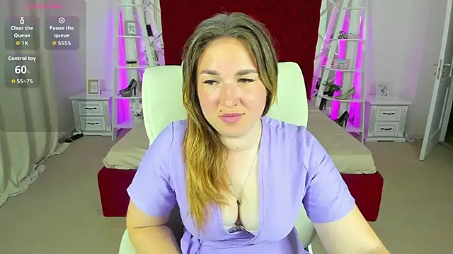 Snapshot of Sofii_darling chatting on June 2026 04:35:01 PM Sofii darling online show from June 2026 04:35:01 PM