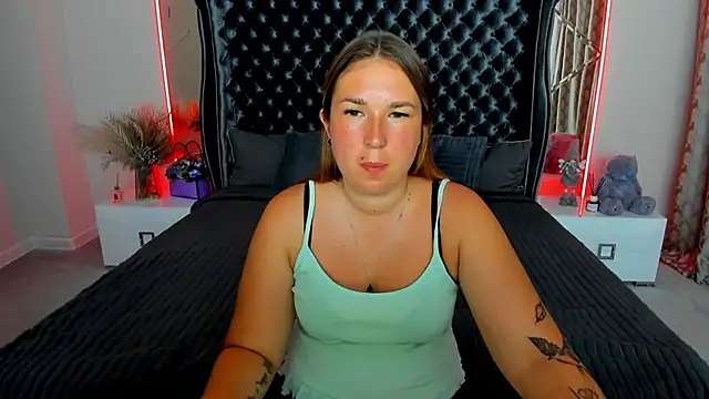Snapshot of Sofii_darling chatting on July 2026 06:10:02 PM Sofii darling online show from July 2026 06:10:02 PM