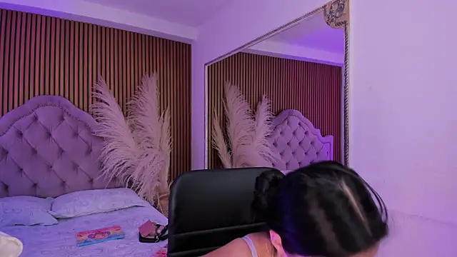 Starbutterflyy  online show from February 2026 05:11:02 AM