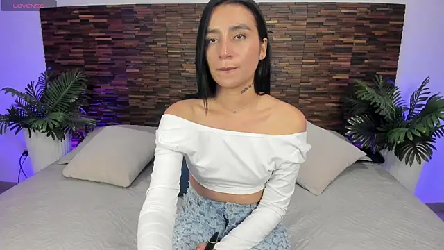 debra win online show from November 2025 03:17:01 AM