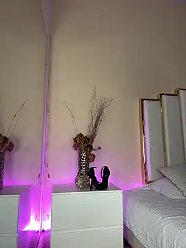 Snapshot of Alexandraa_Gomez chatting on September 2025 08:25:01 PM Alexandraa Gomez online show from September 2025 08:25:01 PM