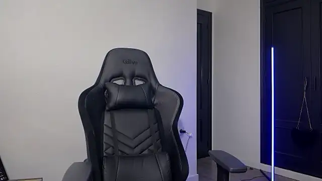 s meow online show from October 2025 12:58:01 AM