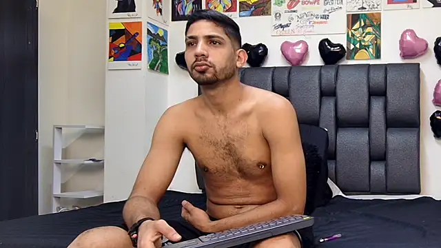 Snapshot of ashtoncooperr chatting on September 2025 06:29:02 PM ashtoncooperr online show from September 2025 06:29:02 PM