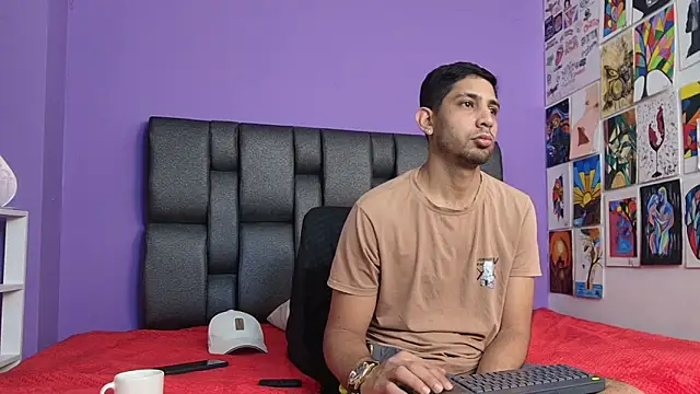 Snapshot of ashtoncooperr chatting on September 2025 06:02:02 PM ashtoncooperr online show from September 2025 06:02:02 PM