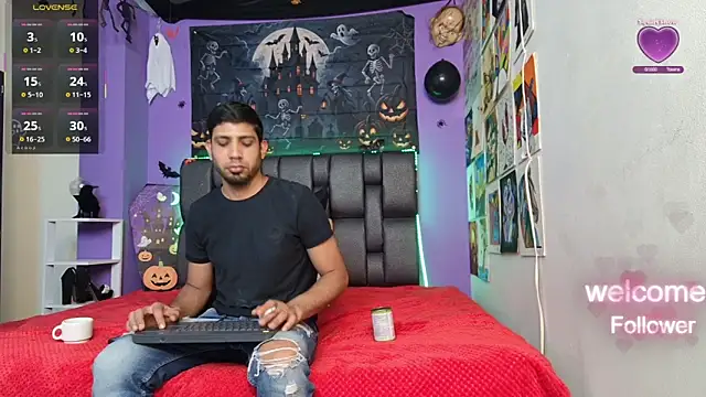 Snapshot of ashtoncooperr chatting on October 2025 07:47:01 PM ashtoncooperr online show from October 2025 07:47:01 PM