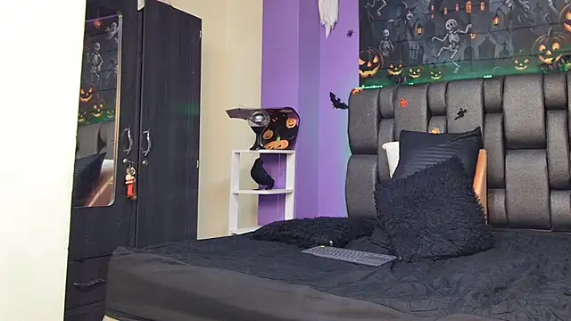 Snapshot of ashtoncooperr chatting on October 2025 06:26:02 PM ashtoncooperr online show from October 2025 06:26:02 PM