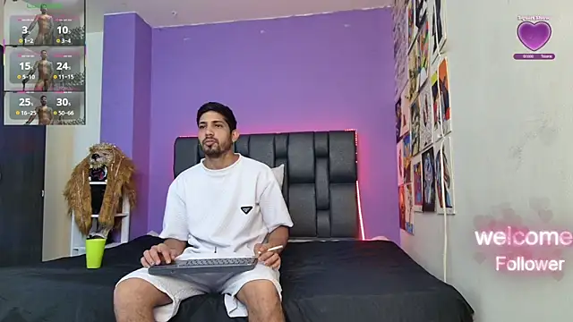 Snapshot of ashtoncooperr chatting on November 2025 07:04:01 PM ashtoncooperr online show from November 2025 07:04:01 PM