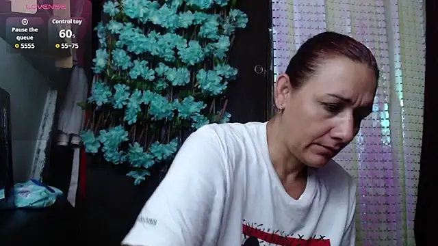 darling hott online show from October 2025 11:05:02 AM