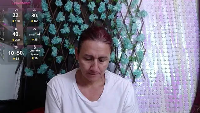 darling hott online show from October 2025 09:40:02 AM