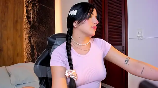 Snapshot of evelin_lopezz chatting on September 2025 02:12:02 AM evelin lopezz online show from September 2025 02:12:02 AM