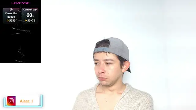 Aleecandrews online show from December 2025 07:22:01 PM