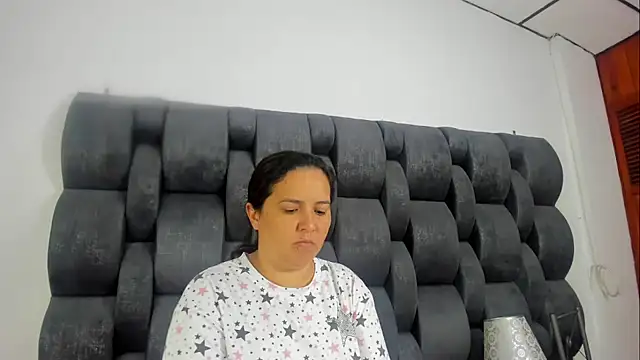 vauroracooper online show from September 2025 02:01:02 AM