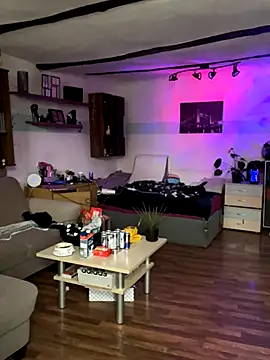 Seductively4 20 online show from October 2025 02:59:02 PM