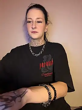 Seductively4 20 online show from April 2026 07:27:01 PM