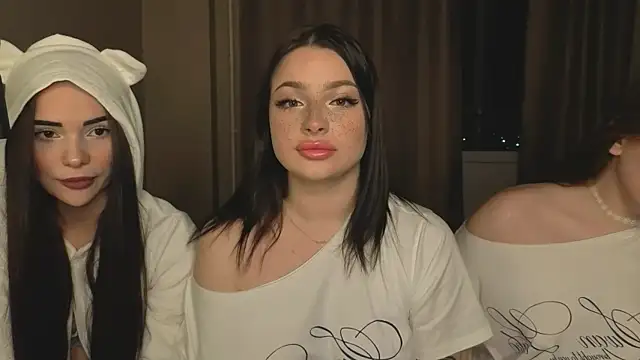 honey     bunny online show from September 2025 03:50:01 PM