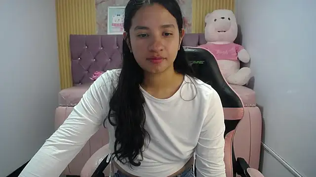 Snapshot of Irina_evans_s1 chatting on September 2025 03:46:02 PM Irina evans s1 online show from September 2025 03:46:02 PM
