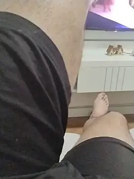 Snapshot of LeoMaduroSP chatting on October 2025 01:02:02 AM LeoMaduroSP online show from October 2025 01:02:02 AM