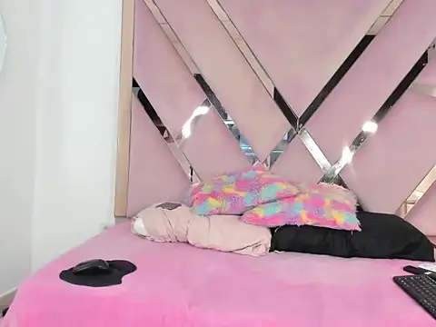 Akiraht online show from September 2025 09:27:02 PM