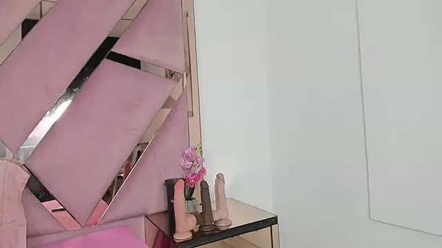 Akiraht online show from October 2025 08:47:01 PM