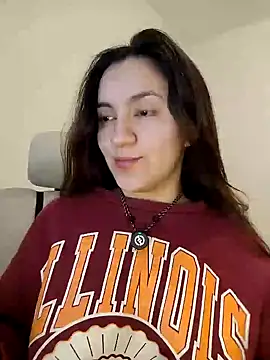 Snapshot of KattyHotson chatting on June 2026 10:11:01 PM KattyHotson online show from June 2026 10:11:01 PM