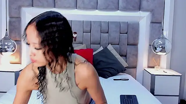 JuliettaBleer online show from November 2025 12:19:02 PM